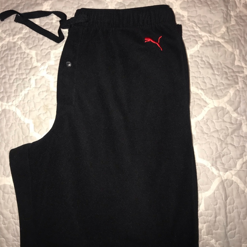 Men’s fleece pjs or sweat pants